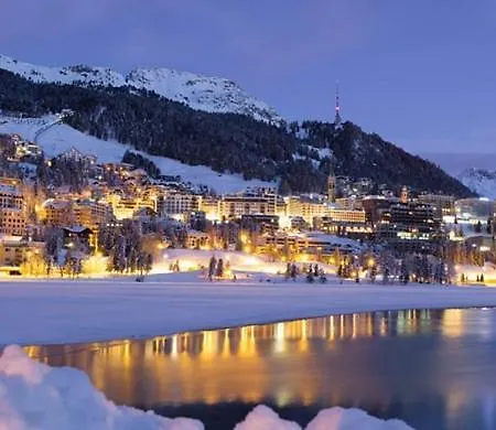 Chesa Ruinatsch 50 アパート