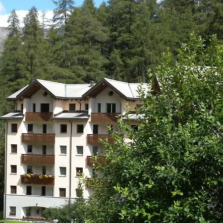 アパート Chesa Ruinatsch 50